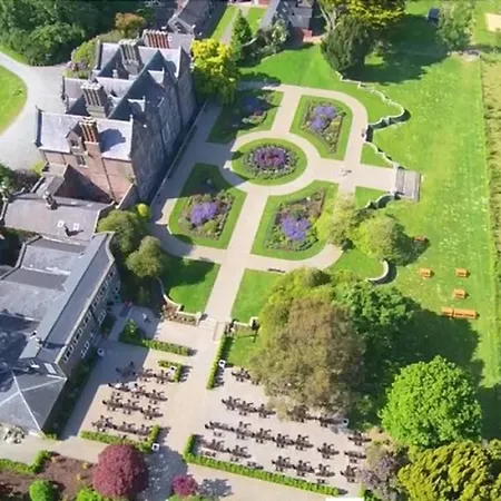 Wells House & Gardens Self Catering 2 Bedrooms & Sofa Bed Sleep 6 Casa vacanze