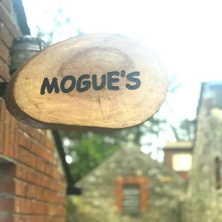 Mogue's At Wells House & Gardens