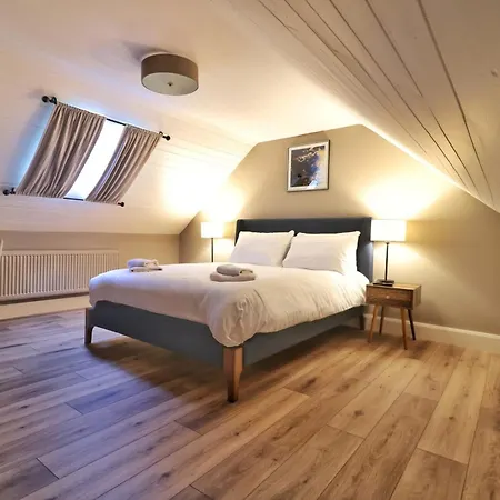 Newly Refurbished Self-Catering Lodge Sleeping 5 * Wexford