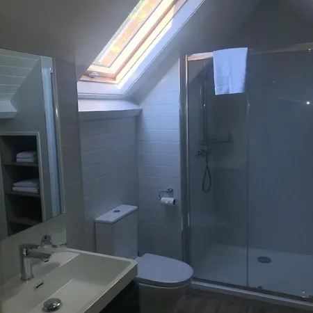 Wells House & Gardens Self Catering 2 Bedrooms & Sofa Bed Sleep 6